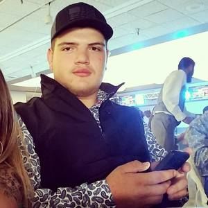 Meet your Posher, Luis